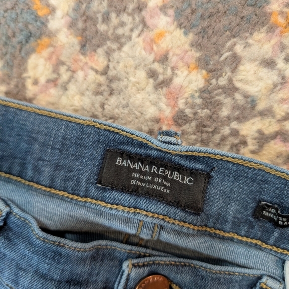 Banana Republic Mid Rise Crop Flare Medium Wash Jeans Size 29 Comfy Casual Denim - Picture 4 of 10